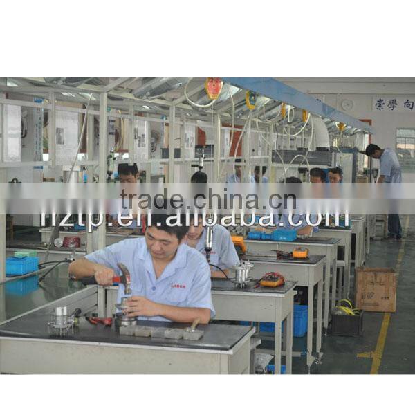 Electric bike conversion kit with water bottle battery