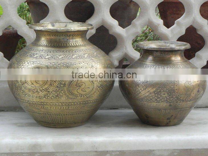 Vintage Pot buy at best prices on india Arts Palace