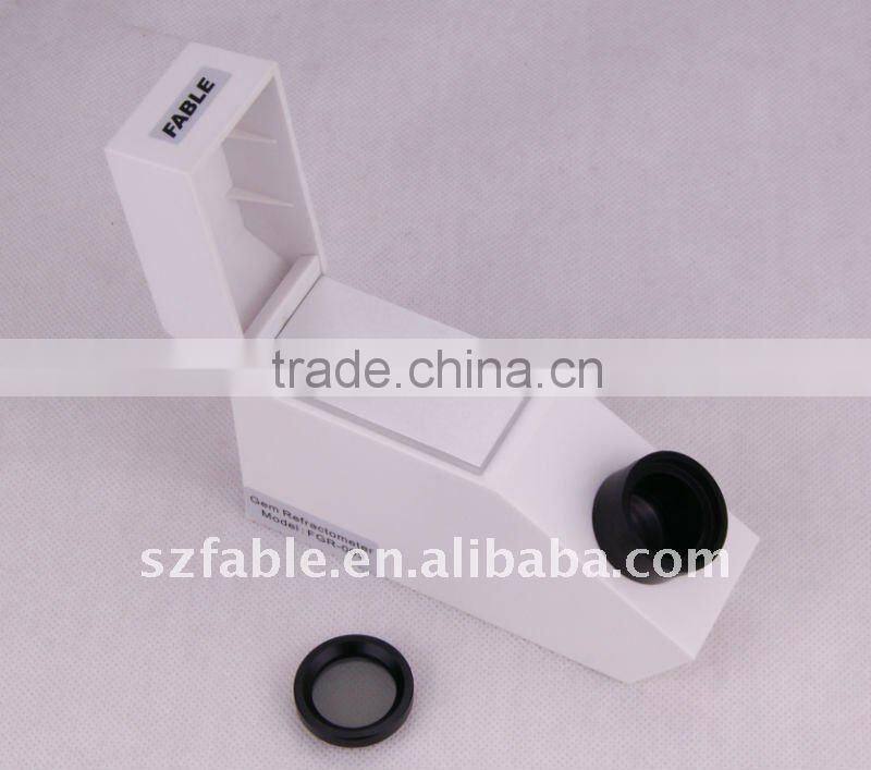 Refractometer with Accuracy of 0.002 and built-in lighting system