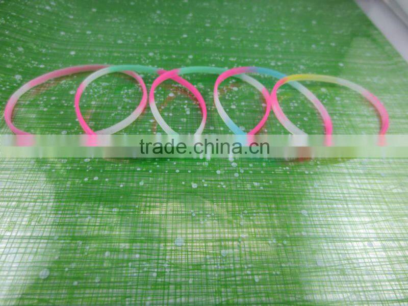 Wholesale Colorful Kids Wristband, Custom Elastic Silicone Bracelet Cheap