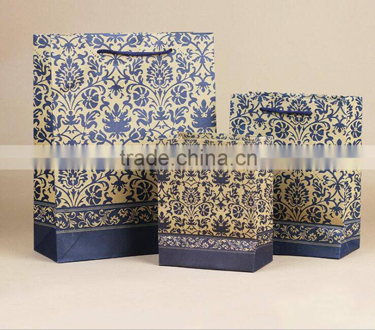 Elegant Color printing gift bags paper shopping bag with handles