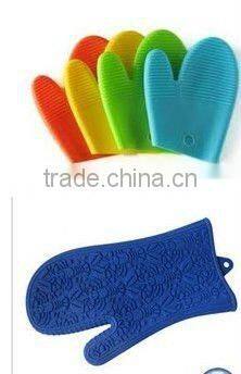 Free Packing Cute Animal Shape Silicone Gloves/Kitchen ware