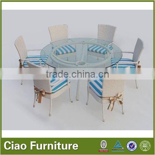 commercial wicker table and chair hotel table set