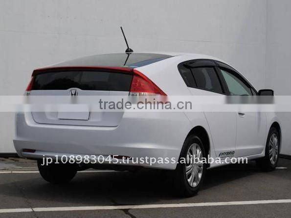 Insight Hybrid 1300cc car