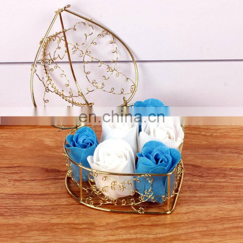 6pcs Soap Rose Flowers Gift Box Iron Basket Small Bouquets Gift Box Heart Shape Christmas Wedding Party Valentine's Day Gifts