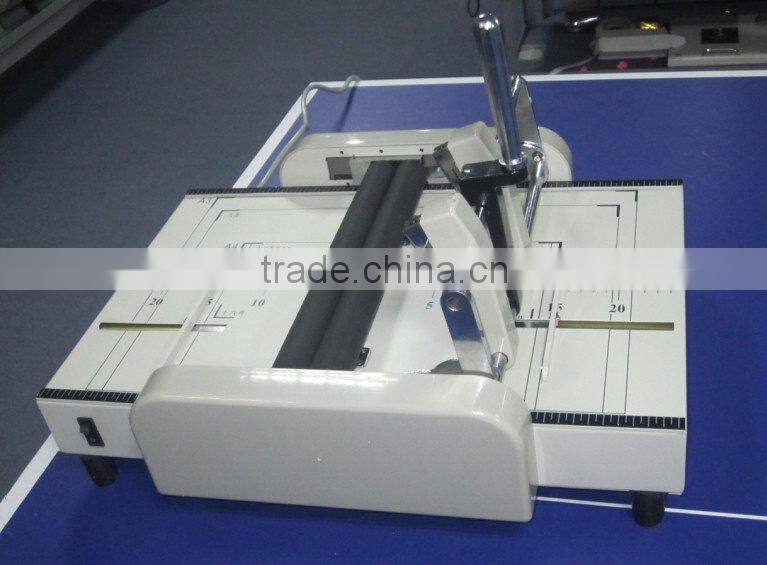 High speed paper folding machine