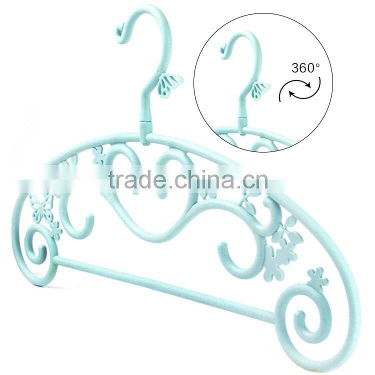 beautiful butterfly shape plastic rotating clothes hanger