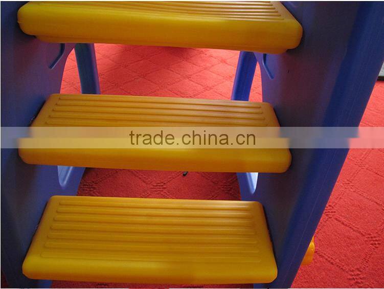 Plasticl Slide and Swing Play Set