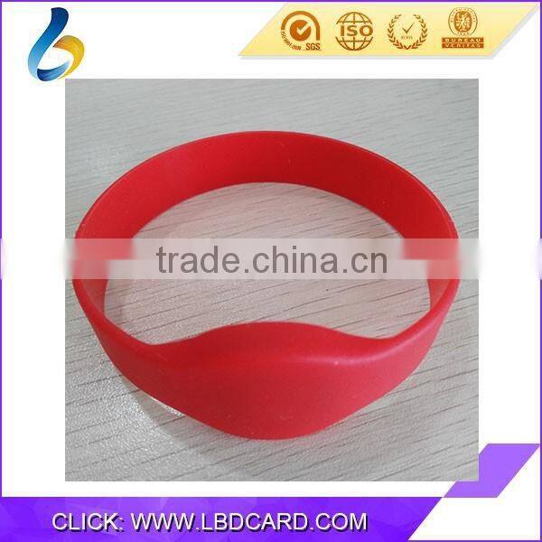 Competitive Price NFC Silicone Bracelet Ntag213 Silicone Wristbands From China