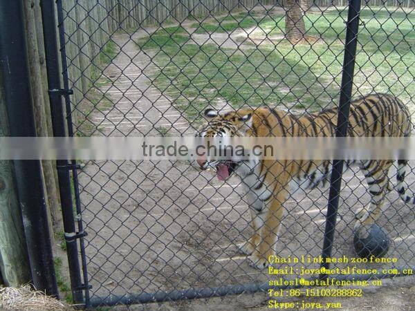 Y arm barbed wire chain link security fence
