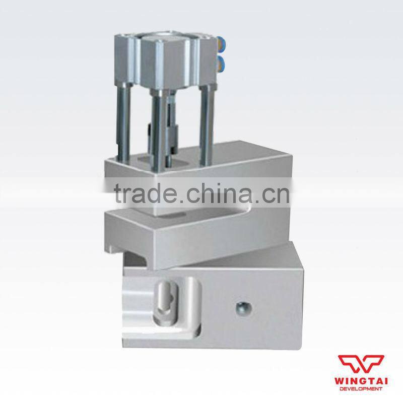 Pneumatic Eyelet Punching Machine