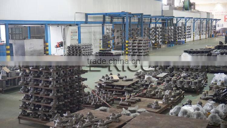 Yuchai engine water pump change B8800-1307100E