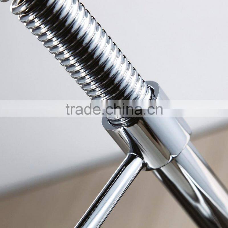 Classic Deck Mounted Single Hole Kitchen Pull Out Faucet Spring Spray Mixer Tap