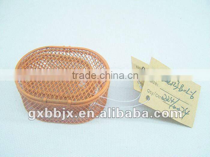 Oval metal candy packing box