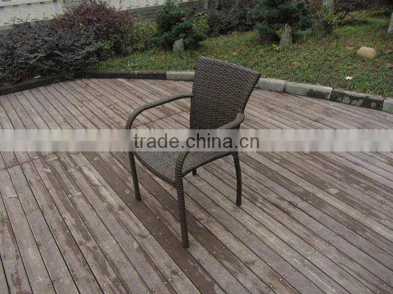 Outdoor rattan dining chair