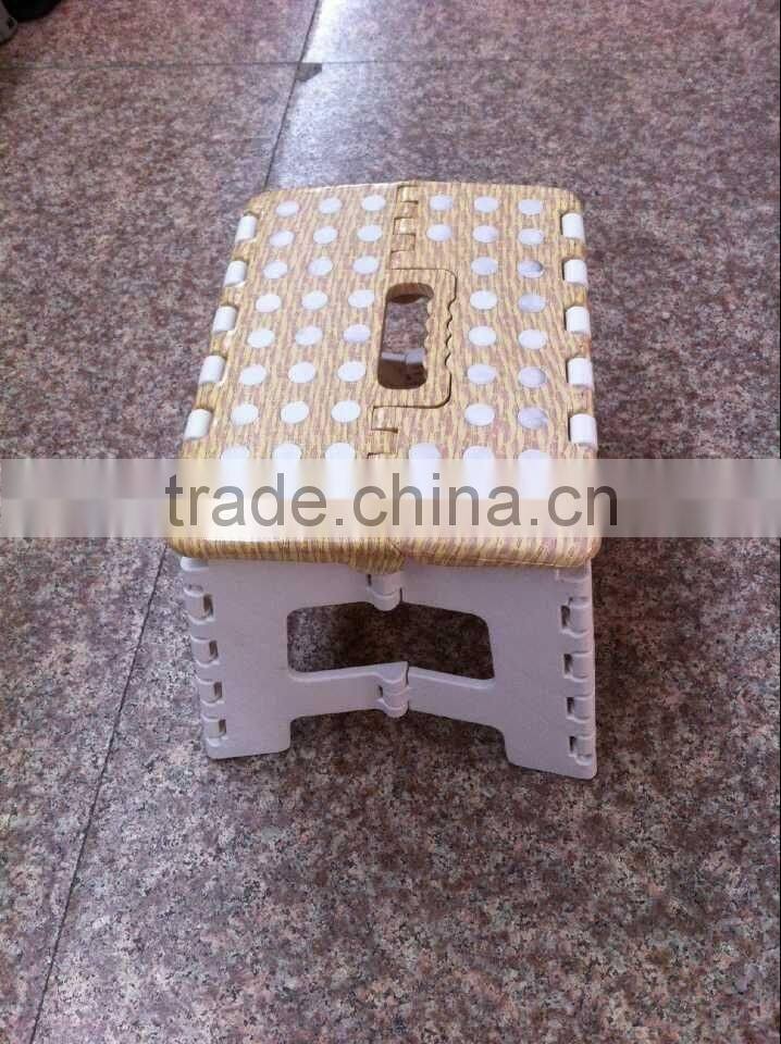 Popular sturdy plastic folding step stool in kitchen