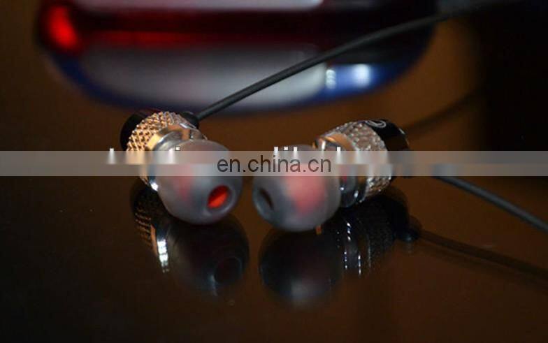 D9 High Quality Super Bass Metal Earphone With Micophone For Iphone