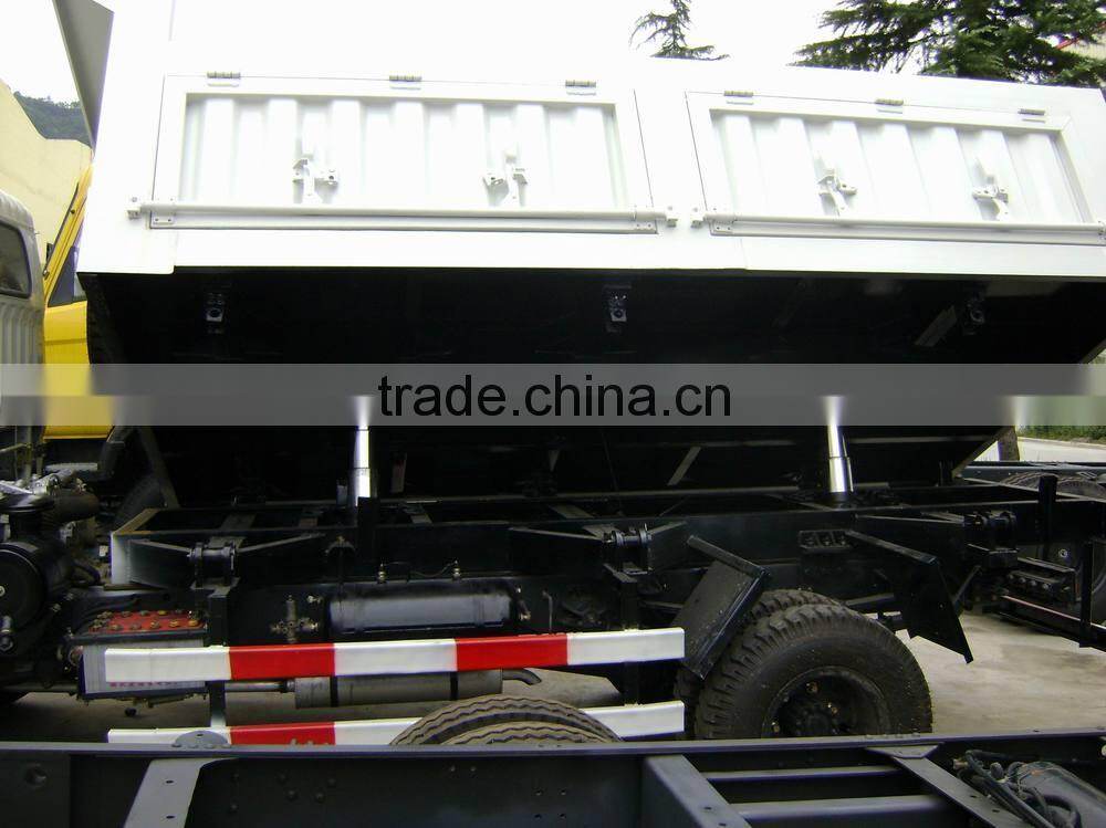 Dongfeng EQ3071T 4x2 tipper truck (dump from side)