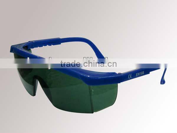 2016 hot selling 2.2 mm PC lens protective anti-fog glasses safety anti-fog glasses transparent anti fog glasses manufacturer