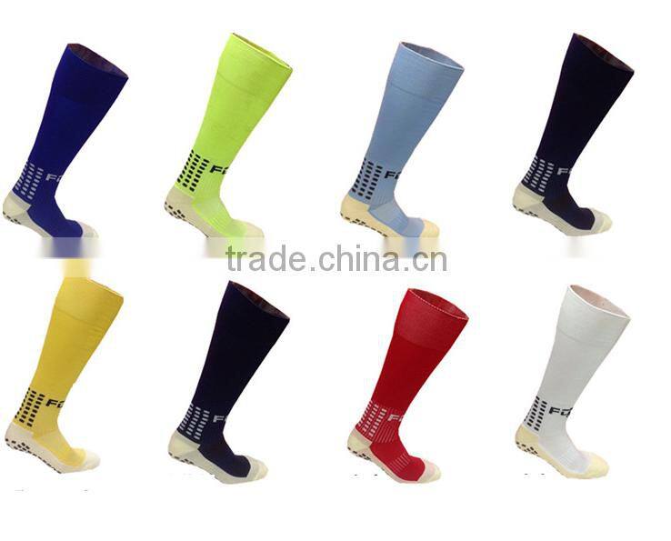 whole sport soccer socks with rubber printling sole