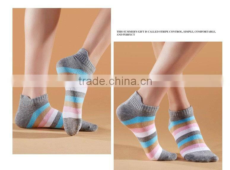 Colorful Stripe Five Toe socks
