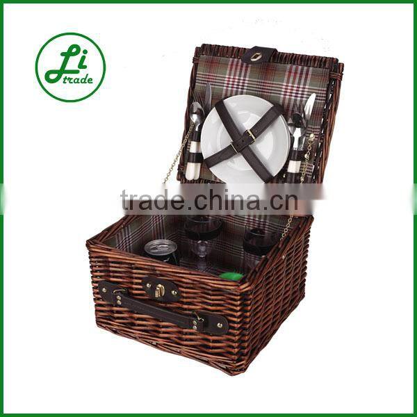 heart shape willow picnic basket