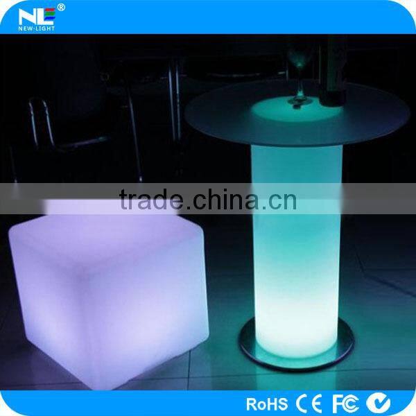Modern 16 colors changing LED cool cylinder light up glass bar table