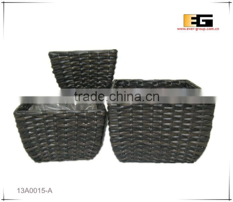 Plastic/PE rattan square with liner flower planter
