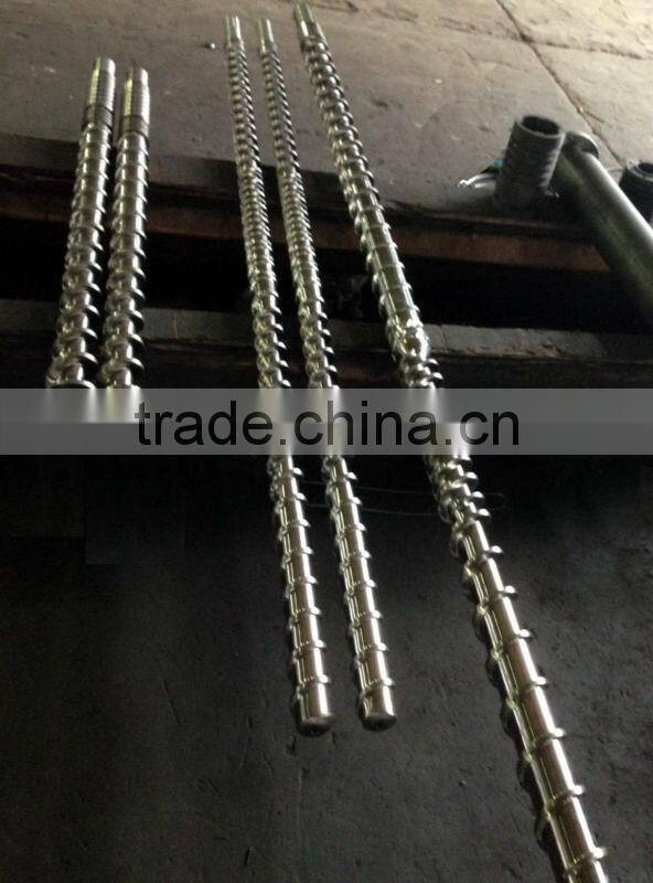 Single screw for recycling material extruder machine with two degassing