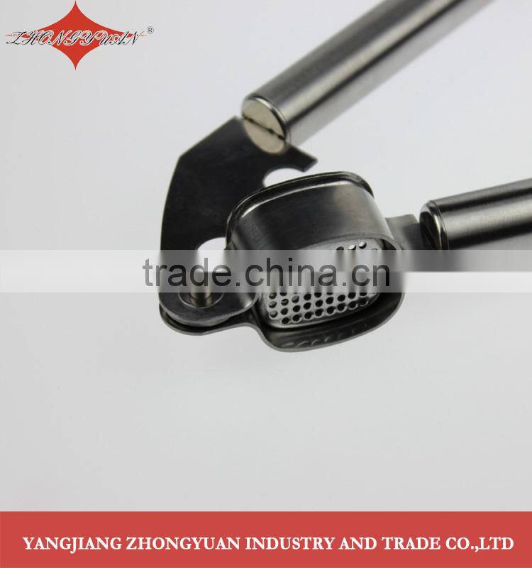 Kitchenware Stainless steel garlic press with good grip
