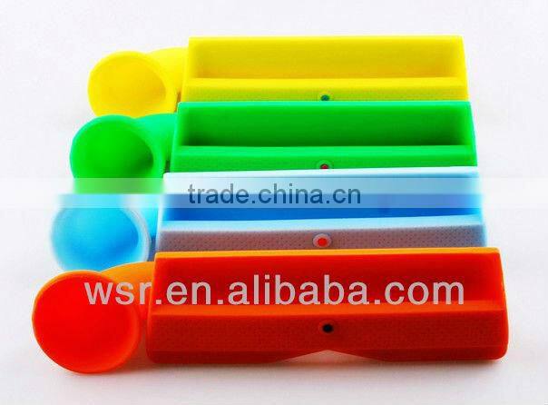 Hot silicone horn for iPad