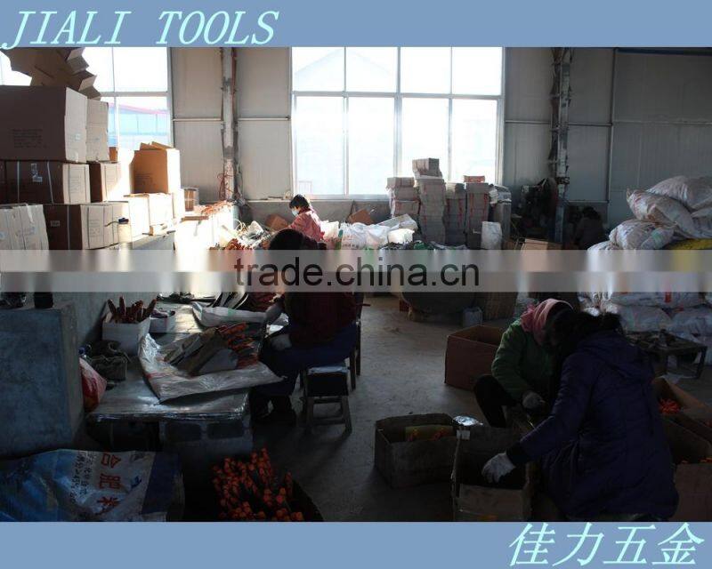 High carbon steel putty knife / construction tool