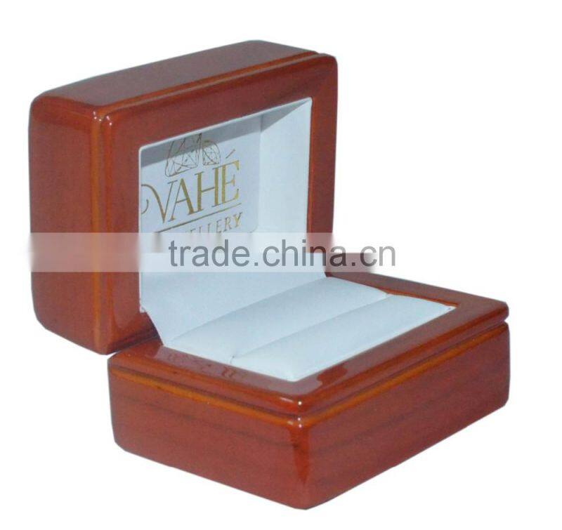 Good quality custom wooden ring jewelry box made in China