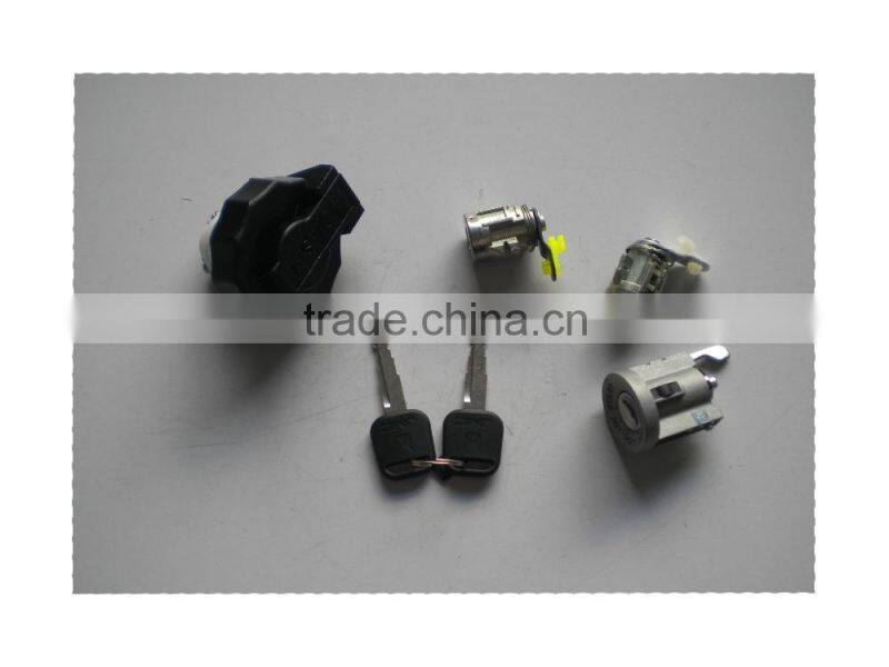 Kairui auto complete cylinder lock broad body Renren JMC QINGLING pick up truck spare parts