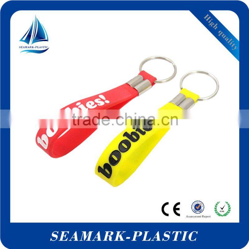 High qualiry promotional keyring plastic silicone band keychain