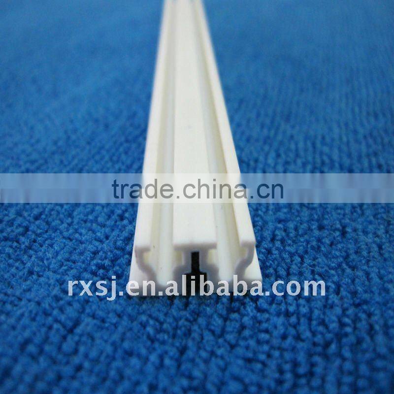 RX-20119271 white PVC guide profile used for window curtain
