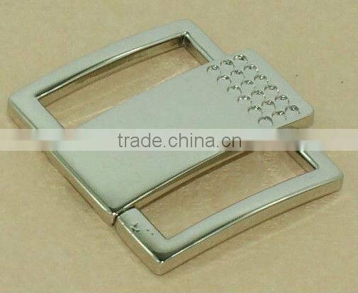 heart shaped belt buckle with rhinestones