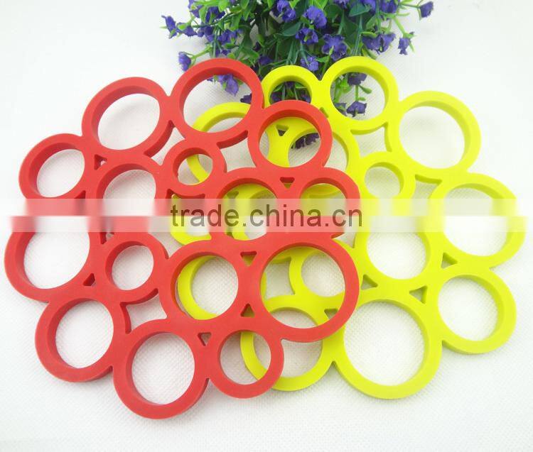 FDA food grade round circle flower shaped silicone pot pan cup holder pad