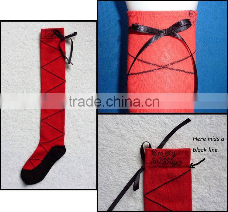 fashion design jacquard lace comfortable red knee socks for lady