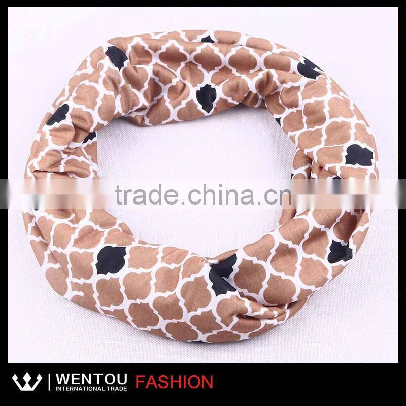 Adult Monogrammed Quatrefoil Scarf