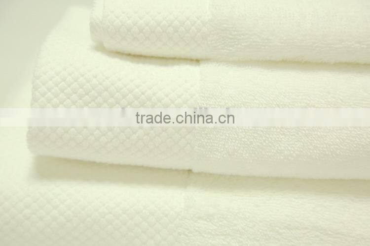 100% cotton latest towel designs solid color bath towel