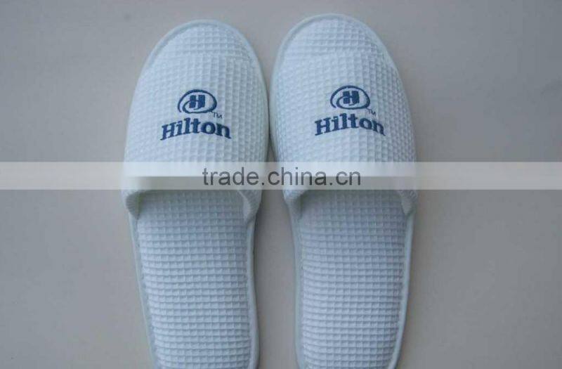 Star Hotel Embroidery Logo White Waffle Close Toe Eva Slipper