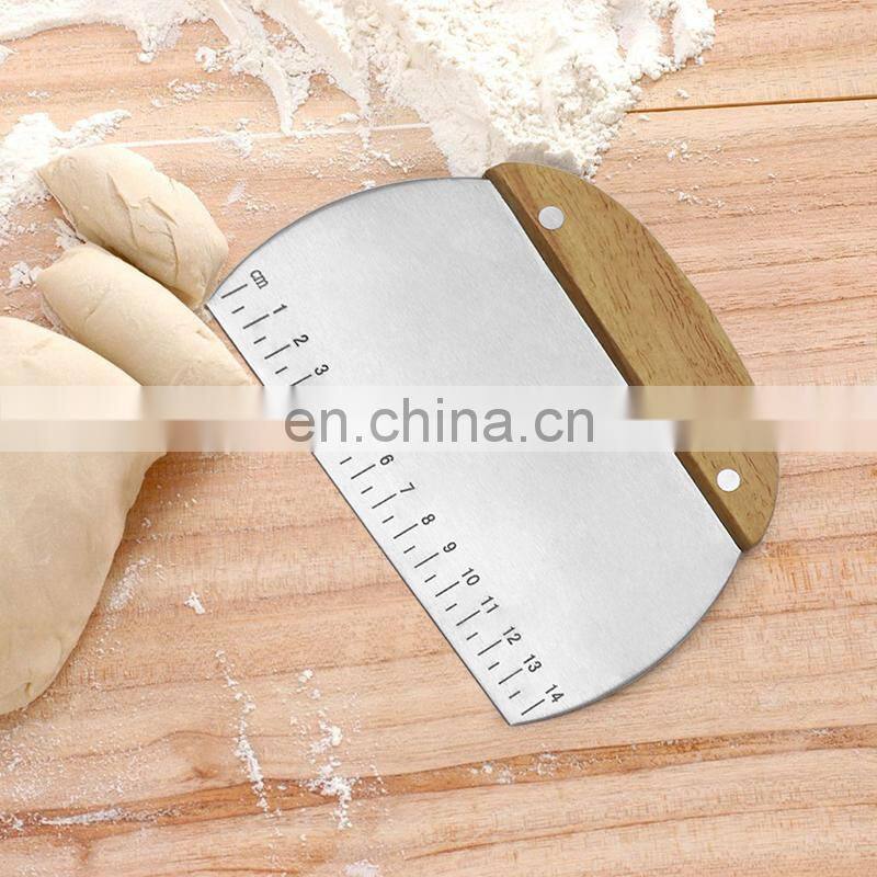 High Quality Stainless Steel Wooden Handle Kitchen Baking Flour Scraper