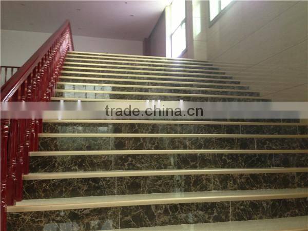 Aluminum laminated stair nosing for floor tile skirting