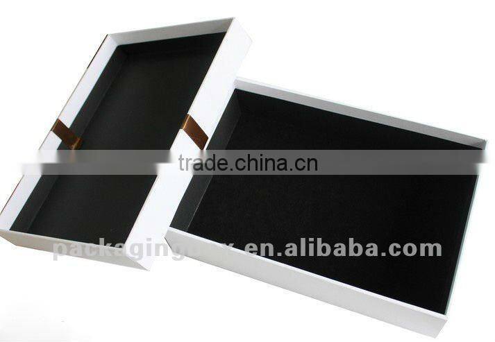 Elegant gift packaging box