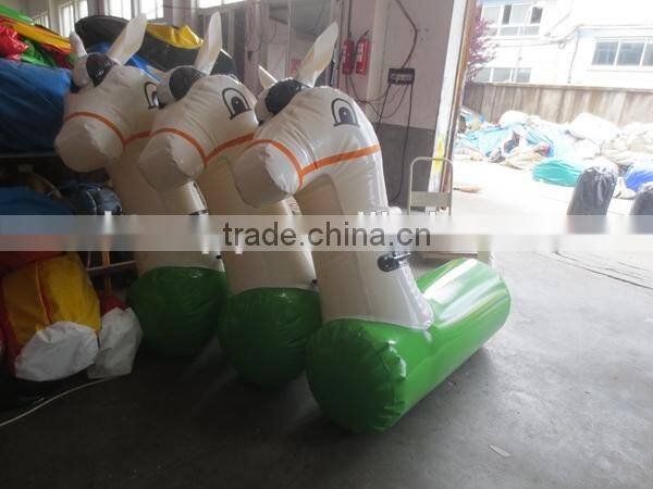 2015 best sale sports game Inflatable horse run track for kids