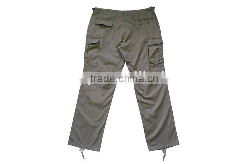 100% cotton Olive green tactical BDU uniform with button closure 4 front pockets and turn-down collar