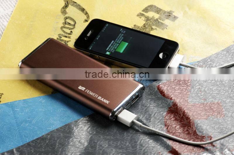 SCUD 8000mah portable charger