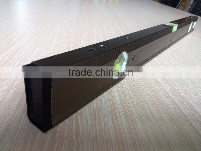 Aluminum Level With 3 Curved Center Bubble Glass Vials