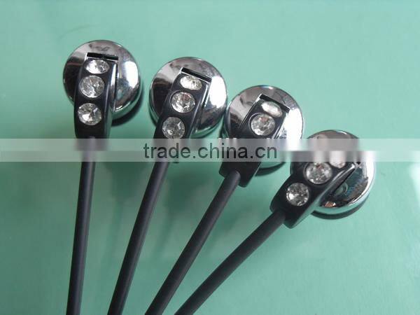2016 new design portable diamond cover in-ear metal earphones for mobile phone